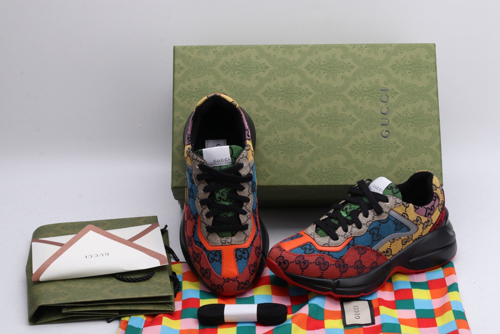 G*UCCI SNEAKER